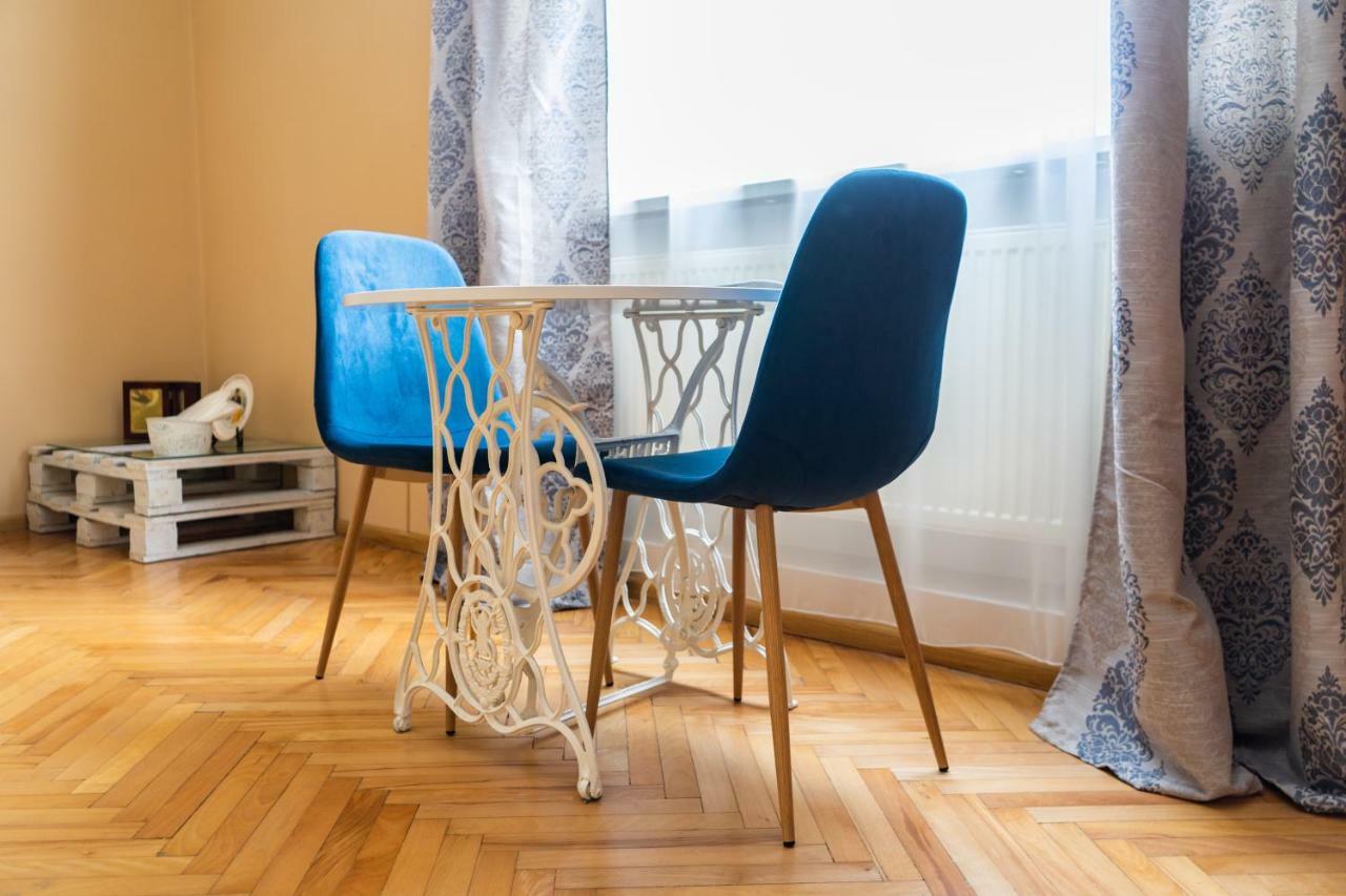 Hostel Villa Romaリヴィウ エクステリア 写真