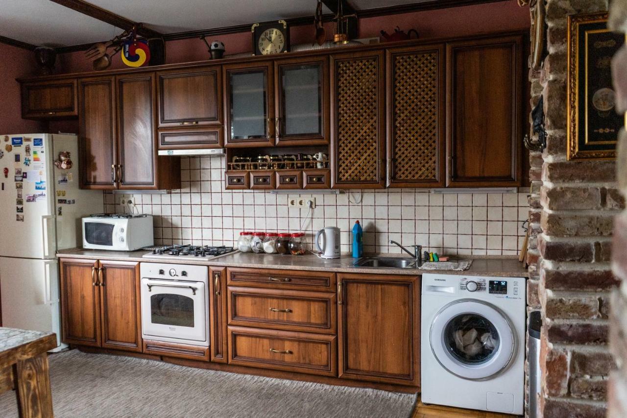 Hostel Villa Romaリヴィウ エクステリア 写真